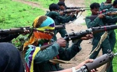 छत्तीसगढ़ में पुलिस और नक्सलियों के बीच मुठभेड़