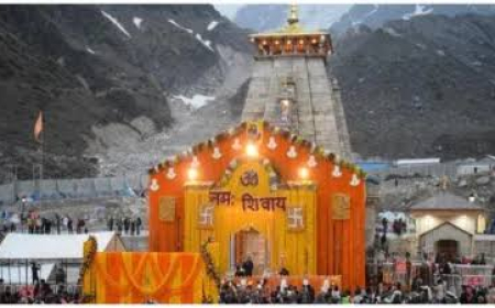 केदारनाथ धाम के कपाट खुलने पर उमड़ी श्रद्धालुओं की भारी भीड़