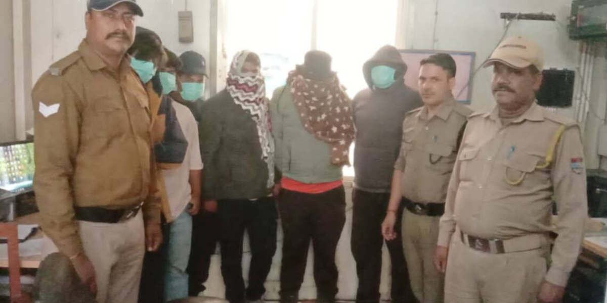 गौरीकुण्ड में अवैध शराब के साथ 06 अभियुक्तों को पुलिस ने दबोचा