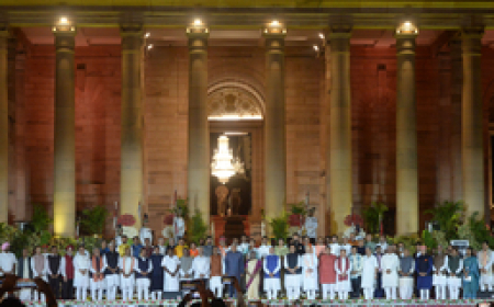 अमित शाह को गृह और राजनाथ सिंह को फिर से रक्षा मंत्रालय, अधिकतर मंत्रियों के विभाग बरकरार