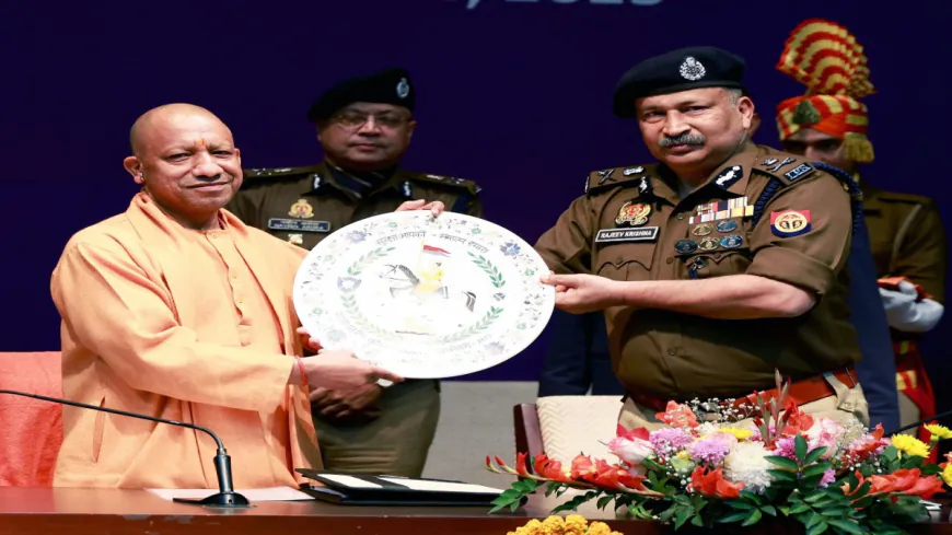'काल का ध्यान रखोगे तो महाकाल भी देंगे साथ', पुलिस मंथन के समापन पर CM Yogi का सख्त संदेश